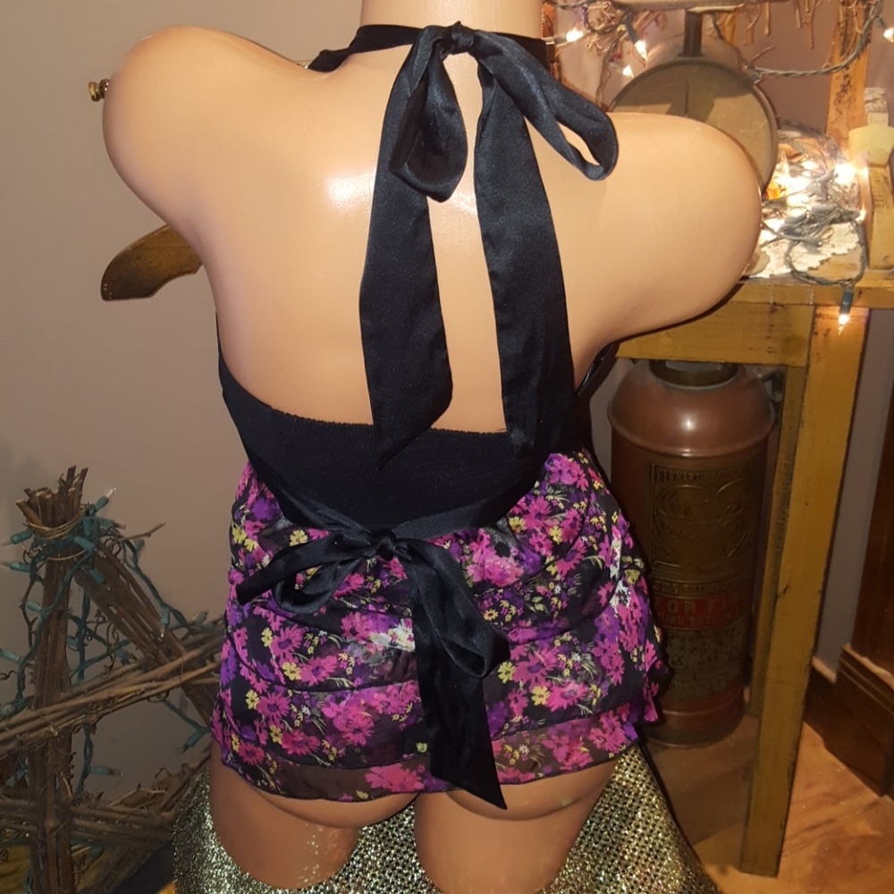 Bebe silk floral tiered halter top XS - Picture 5 of 7